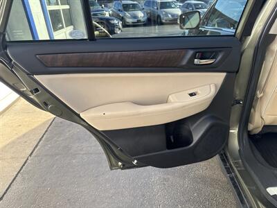 2017 Subaru Outback 3.6R Limited - Photo 13 - West Chester, PA 19382