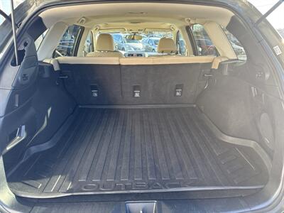 2017 Subaru Outback 3.6R Limited - Photo 15 - West Chester, PA 19382