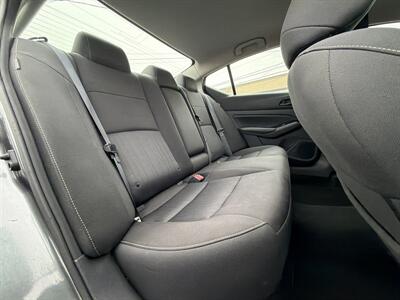 2023 Nissan Altima 2.5 SV - Photo 12 - West Chester, PA 19382