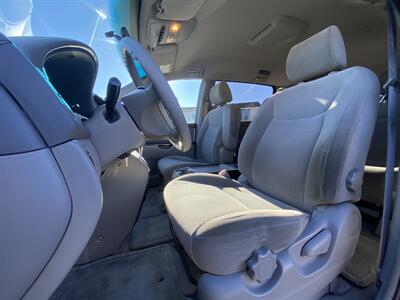 2004 Toyota Sienna LE 7 Passenger - Photo 9 - West Chester, PA 19382