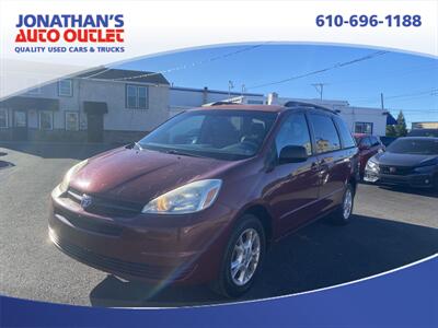 2004 Toyota Sienna LE 7 Passenger Van