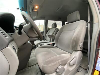 2004 Toyota Sienna LE 7 Passenger   - Photo 7 - West Chester, PA 19382