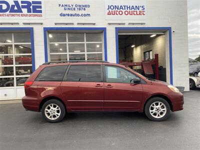 2004 Toyota Sienna LE 7 Passenger   - Photo 2 - West Chester, PA 19382