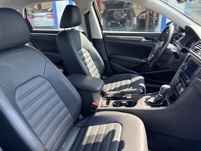 2017 Volkswagen Passat 1.8T SEL Premium   - Photo 17 - West Chester, PA 19382
