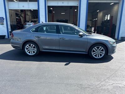 2017 Volkswagen Passat 1.8T SEL Premium   - Photo 4 - West Chester, PA 19382