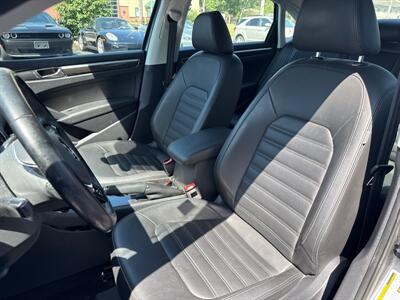 2017 Volkswagen Passat 1.8T SEL Premium   - Photo 10 - West Chester, PA 19382