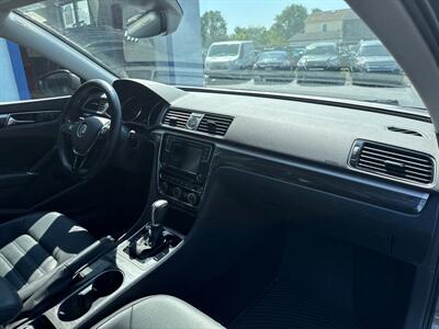 2017 Volkswagen Passat 1.8T SEL Premium   - Photo 18 - West Chester, PA 19382