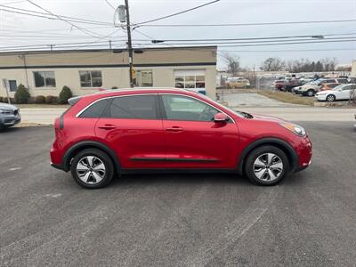 2019 Kia Niro EX   - Photo 5 - West Chester, PA 19382