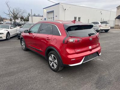 2019 Kia Niro EX   - Photo 6 - West Chester, PA 19382