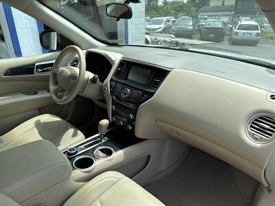 2013 Nissan Pathfinder SV   - Photo 20 - West Chester, PA 19382