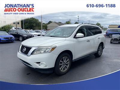 2013 Nissan Pathfinder SV   - Photo 1 - West Chester, PA 19382