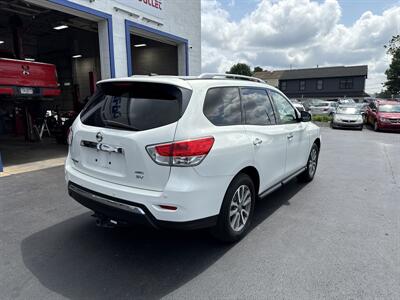 2013 Nissan Pathfinder SV   - Photo 5 - West Chester, PA 19382