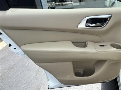 2013 Nissan Pathfinder SV   - Photo 13 - West Chester, PA 19382