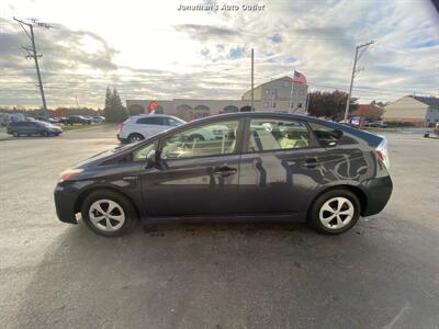 2013 Toyota Prius Four   - Photo 8 - West Chester, PA 19382