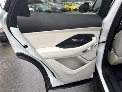 2023 Jaguar E-PACE P250 SE - Photo 15 - West Chester, PA 19382