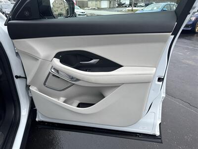 2023 Jaguar E-PACE P250 SE - Photo 21 - West Chester, PA 19382