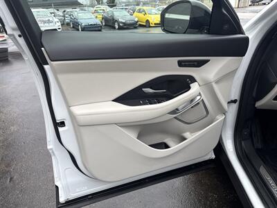 2023 Jaguar E-PACE P250 SE - Photo 8 - West Chester, PA 19382