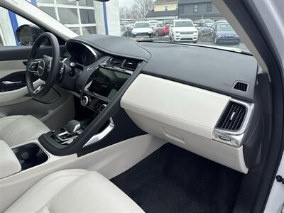 2023 Jaguar E-PACE P250 SE - Photo 22 - West Chester, PA 19382