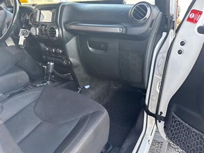 2016 Jeep Wrangler Unlimited Sport   - Photo 12 - West Chester, PA 19382