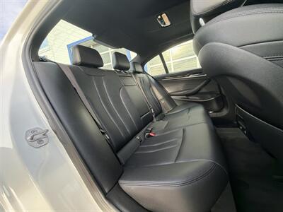 2018 BMW 530i xDrive - Photo 12 - West Chester, PA 19382