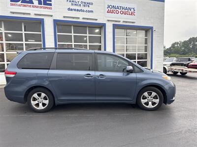 2014 Toyota Sienna LE 8-Passenger   - Photo 5 - West Chester, PA 19382
