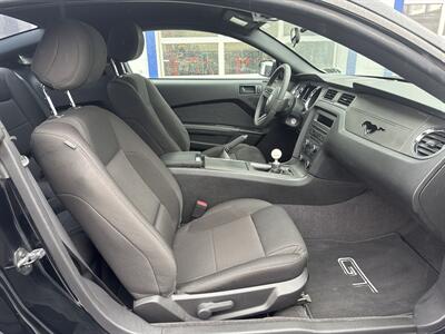 2012 Ford Mustang GT   - Photo 16 - West Chester, PA 19382
