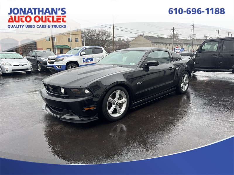 2012 Ford Mustang GT   - Photo 1 - West Chester, PA 19382