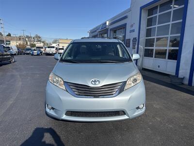 2015 Toyota Sienna XLE 8-Passenger   - Photo 10 - West Chester, PA 19382