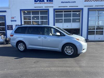 2015 Toyota Sienna XLE 8-Passenger   - Photo 12 - West Chester, PA 19382