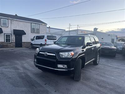 2013 Toyota 4Runner SR5   - Photo 2 - West Chester, PA 19382