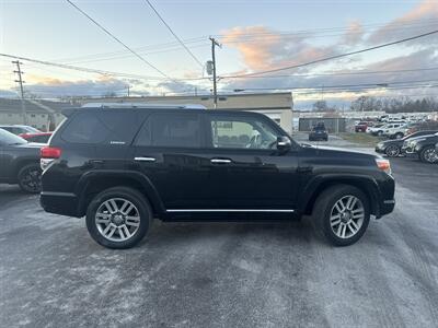 2013 Toyota 4Runner SR5   - Photo 5 - West Chester, PA 19382