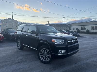 2013 Toyota 4Runner SR5   - Photo 4 - West Chester, PA 19382