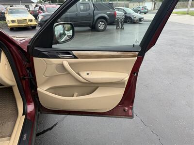 2011 BMW X3 xDrive28i   - Photo 10 - West Chester, PA 19382