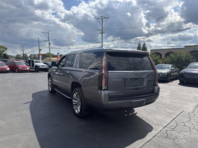 2019 Cadillac Escalade Premium Luxury   - Photo 10 - West Chester, PA 19382