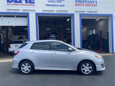 2010 Toyota Matrix   - Photo 4 - West Chester, PA 19382