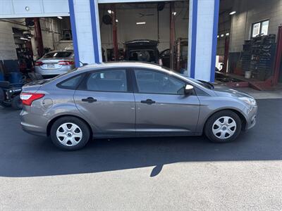 2012 Ford Focus S   - Photo 5 - West Chester, PA 19382