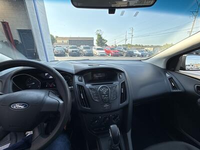2012 Ford Focus S   - Photo 12 - West Chester, PA 19382
