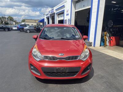 2013 Kia Rio 5-Door EX   - Photo 2 - West Chester, PA 19382