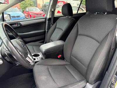 2017 Subaru Outback 2.5i Premium   - Photo 10 - West Chester, PA 19382