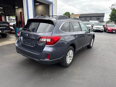2017 Subaru Outback 2.5i Premium   - Photo 5 - West Chester, PA 19382