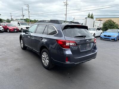 2017 Subaru Outback 2.5i Premium   - Photo 7 - West Chester, PA 19382