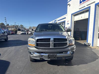 2006 Dodge Ram 1500 SLT SLT 4dr Mega Cab - Photo 2 - West Chester, PA 19382