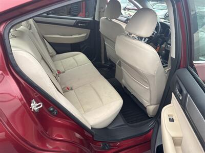2015 Subaru Legacy 2.5i Premium   - Photo 12 - West Chester, PA 19382