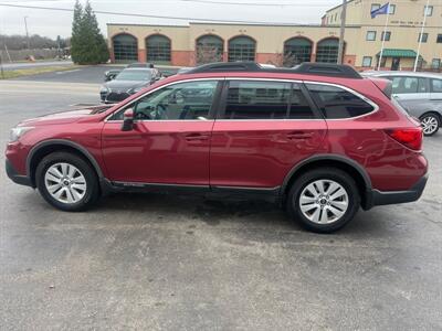 2018 Subaru Outback 2.5i Premium   - Photo 8 - West Chester, PA 19382