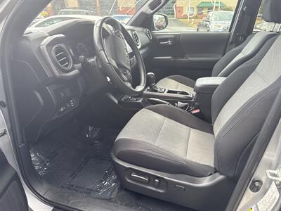 2022 Toyota Tacoma SR5 V6   - Photo 8 - West Chester, PA 19382