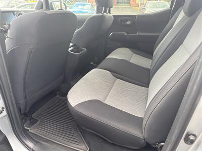 2022 Toyota Tacoma SR5 V6   - Photo 9 - West Chester, PA 19382