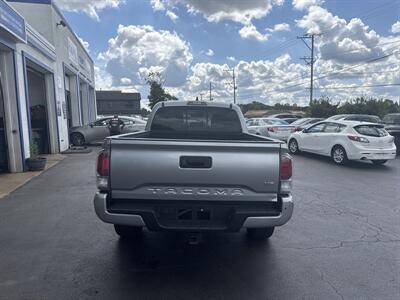 2022 Toyota Tacoma SR5 V6   - Photo 7 - West Chester, PA 19382