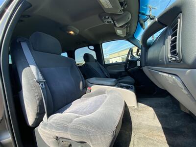 2001 Chevrolet Tahoe LS   - Photo 15 - West Chester, PA 19382