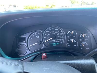 2001 Chevrolet Tahoe LS   - Photo 10 - West Chester, PA 19382
