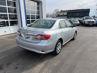 2013 Toyota Corolla LE   - Photo 5 - West Chester, PA 19382